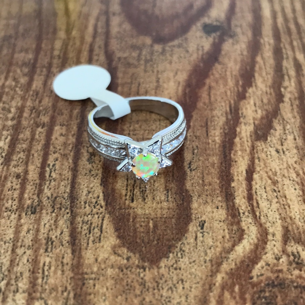 Size 6 Ring Silver star with yellow gem